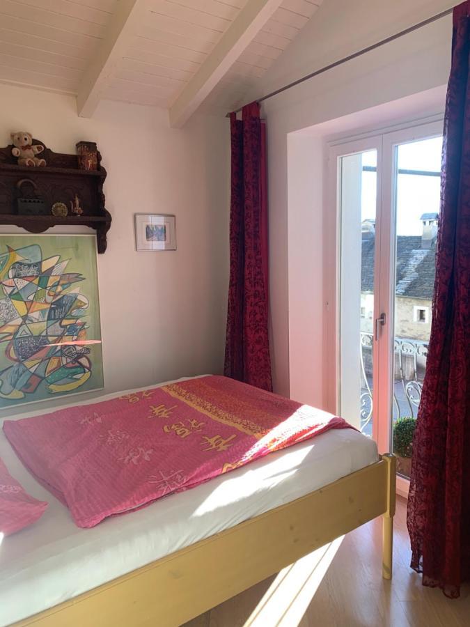 Ferienhaus, Rustico Auf Burg โลการ์โน ภายนอก รูปภาพ